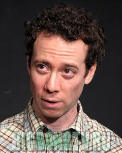   (Kevin Sussman)